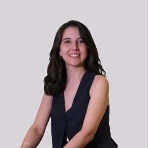 Nefise Taş